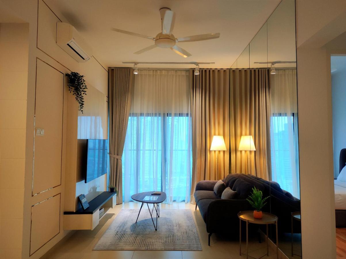 Reizz Residence By Leo Suites Куала Лумпур Екстериор снимка