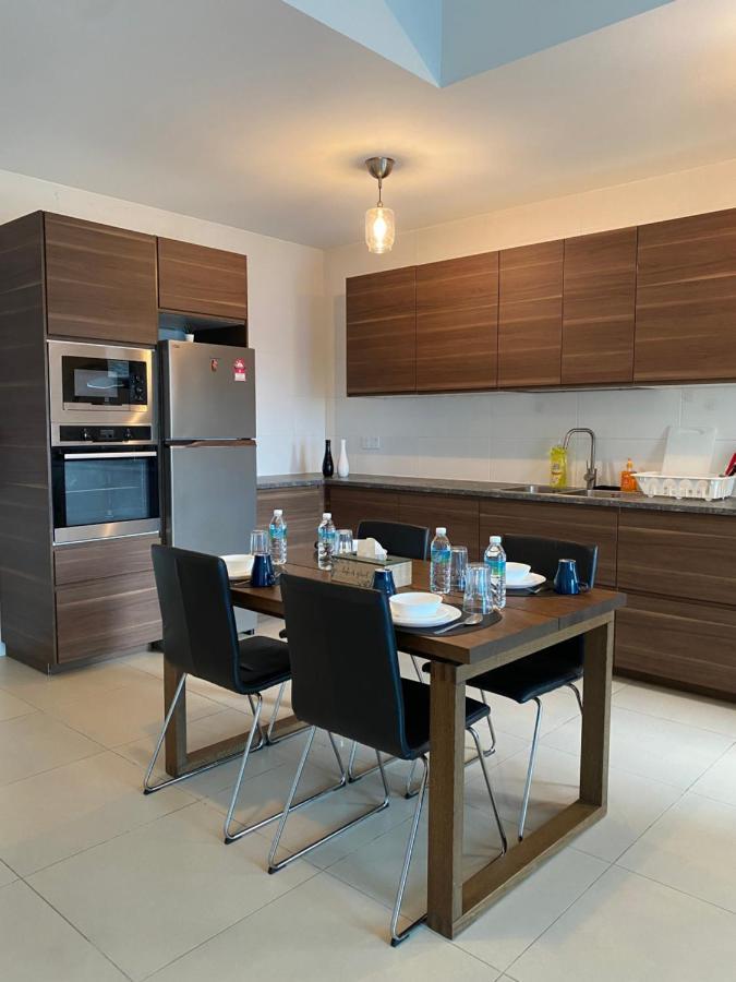 Reizz Residence By Leo Suites Куала Лумпур Екстериор снимка