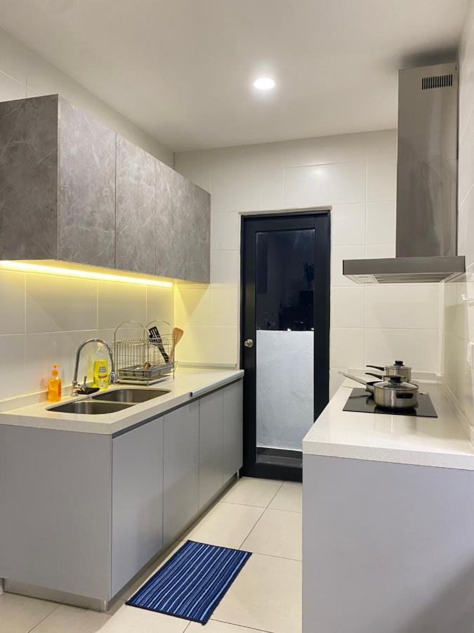 Reizz Residence By Leo Suites Куала Лумпур Екстериор снимка