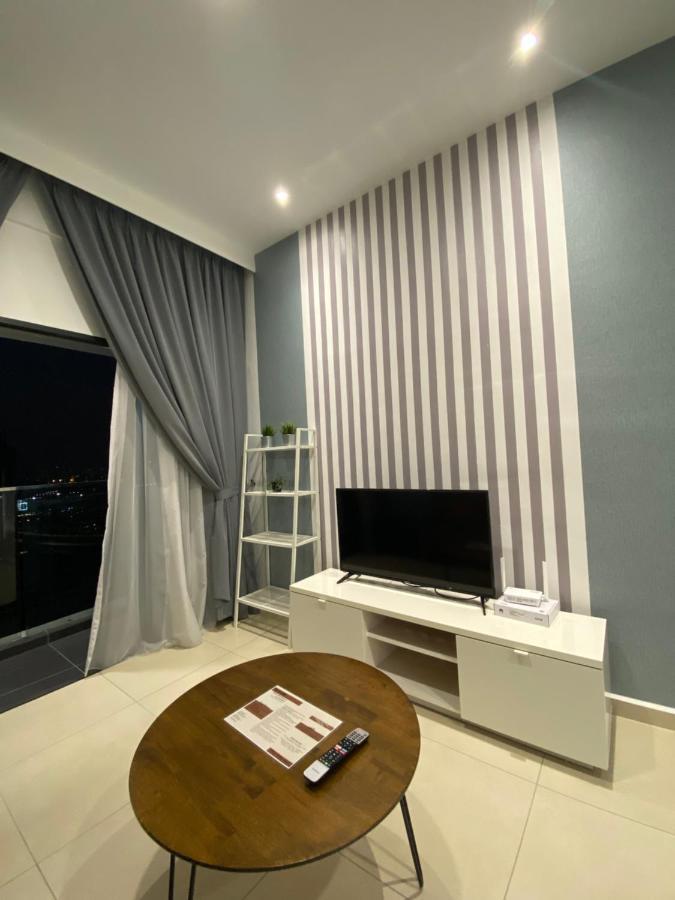 Reizz Residence By Leo Suites Куала Лумпур Екстериор снимка